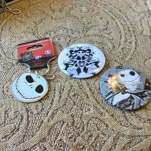 NWT nightmare before Christmas large buttons with pins and one keychain